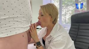 Free Quickie oral with swallowing cum from experienced office secretary  Porn Video