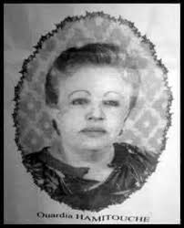 Une femme, une histoire : Ouardia Hamitouche (1930-1991) Mariée à l'âge de  15 ans, elle avait travaillé comme femme de ménage à l'hôpital Mustapha  Pacha à Alger, tout en faisant des études !