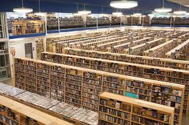 Boasting Breathtaking Design And Extensive Collections Here Are Some Of The Most Remarkable Bookstores From Around The Globe Used Books Bookstore Tennessee