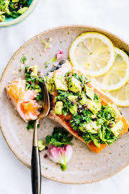10 Minute Pan Seared Salmon With Avocado Gremolata Fish Recipes Healthy Recipes Healthy Recipes