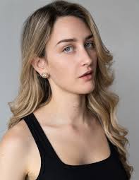 SU MODEL OF THE DAY: Monique Marie Vacon! While many of us have a bit more  time at home, it's the perfect opportunity for the Supermodels Unlimited  family to get to know