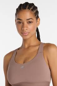 ᐉ Топ женский New Balance NB Essential Train WB51035EAS ➦ купить по цене  2199 грнв Украине