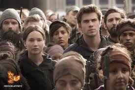 смотреть онлайн бесплатно голодные игры сойка пересмешница часть 2 Pin On The Hunger Game