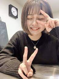 足立 佳奈さん kana1014lm twitter 美人 ヘアスタイル 髪型 ボブ ストレート ショートヘア 女の子