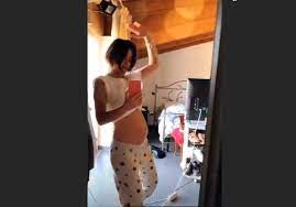 Dopo la nascita del piccolo domenico, i due hanno deciso di allargare la loro famiglia. Rosa Perrotta Incinta Su Instagram Il Ballo Scatenato Con Pancione In Vista