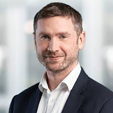 Allan Cairns's Instagram, Twitter & Facebook