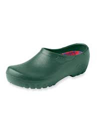 You Won T Want To Garden Without These Sturdy Water Resistant Shoes Garden Boots Garden Clogs Clogs