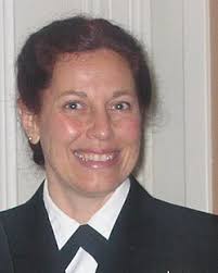 File:US Navy 030329-N-5637H-001 Women Divers Hall of Fame inductees (left)  Lt. Cmdr. Lori Yost, and Cmdr. Gina Harden (right) pose with famed Navy  diver.jpg