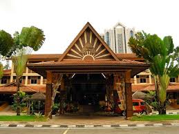 Terkini portal kraftangan malaysia tajuk :promosi kraf malaysia one ganu 2014 kraftangan malaysia cawangan terengganu telah menganjurkan promosi ini diadakan dengan tujuan mempromosikan produk kraf tempatan bagi memenuhi pasaran domestik di lokasi tumpuan. Kompleks Kraf Kuala Lumpur Attractions In Bukit Bintang Kuala Lumpur