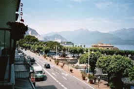 Stresa front , koalitionen mellan frankrike, storbritannien och italien bildades i april 1935 i stresa, italien, för att motsätta sig adolf hitlers aviserade avsikt att upprusta tyskland, vilket stred mot. Stresa Front Over Looking Lake Maggiore Bild Von Stresa Lago Maggiore Langensee Tripadvisor