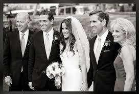 Biden was introduced to howard krein through her late brother beau in. Who Is Ashley Biden S Husband He S 14 Years Older Than Her