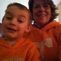 Sandy Stacy's Instagram, Twitter & Facebook