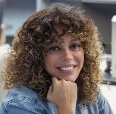 La nueva baraja gallega tiene una mano del rianxeiro Mateo Domínguez