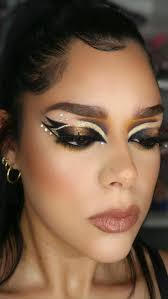 Black and gold makeup look