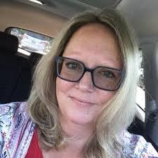 Michelle Dehaven's Instagram, Twitter & Facebook