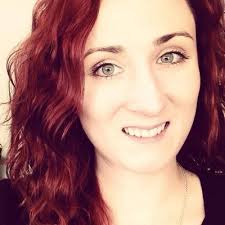 Carolyn Mackay's Instagram, Twitter & Facebook