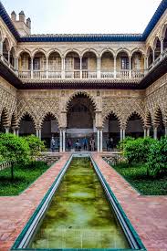 Come visitare il palazzo reale di siviglia? Real Alcazar Di Siviglia Cosa Vedere Biglietti E Orari Happily On The Road