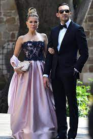 After completing his abitur in 1998, he studied german and political science at goethe university in frankfurt.during his studies, he began to work as a reporter and presenter for radio and television. Victoria Swarovski Die Schonsten Fotos Ihrer Hochzeit Gala De