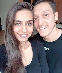 Check out his latest detailed stats including goals, assists, strengths & weaknesses and match ratings. Mesut Ozil E Esi Amine Gulse Den Izin Cikmadi