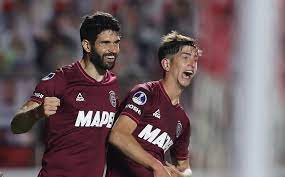 Nicolás orsini préfère jouer avec son pied right. Un Ex Atletico Le Dio La Agonica Clasificacion A Lanus