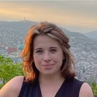 Molly Beck's Instagram, Twitter & Facebook