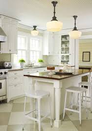 أفكار ديكورات مطابخ 2017 لمساحات المطبخ الصغيرة Kitchen Flooring Classic Kitchens Kitchen Remodel