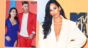 In 2012, cristiano was suspected of flirting with rita pereira, a tv host, who also made an appearance in the famous magazine playboy. Cristiano Ronaldo Toda La Verdad Sobre El Ataque De Celos De Georgina Rodriguez En Sevilla Informalia Es