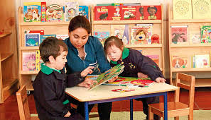 Resultado de imagen para profesoras diferencial haciendo clases