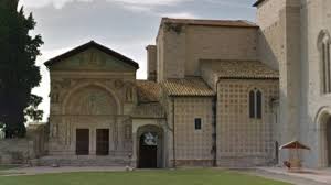 This is not the galleria dell'accademia, home of david; Nait Accende L Accademia A Perugia Musica Pittura E Scultura