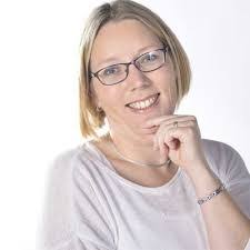 Diane Vierling's Instagram, Twitter & Facebook