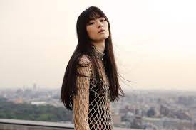 江原美希と挑戦 ── ”モデル”という仕事がもたらした、自分らしい強さ。【20thスペシャルインタビュー】 | Vogue Japan