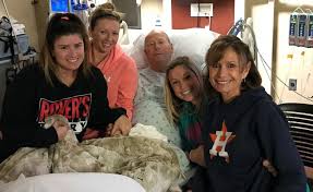 Houston Astros first base coach makes miraculous post-op recovery