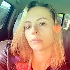 Jaime Bloom's Instagram, Twitter & Facebook