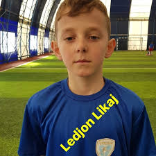 Njihuni me tre futbollistët simpatik FC PRIZRENI ⚽️⚽️🏆🏆🏆⚽️⚽️  05-05-2019....