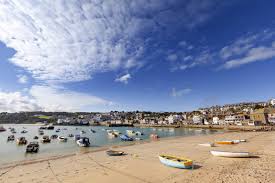 The decline in fishing, however, caused a shift in commercial emphasis, and the town is now primarily a popular seaside resort, notably. 15 Things To Do In St Ives With Kids Mummytravels