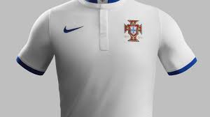 O emblema é um autocolante em vez de ser estampado. Portugal Revela Nova Segunda Camisa Para 2014 Nike News