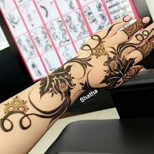 ward454 ward454 حناء حنايات الحناء رسم نقش فن موضه ديزاين الامارات ابوظبي مشاركه دبي تصويري عدس henna designs hand floral henna designs new mehndi designs