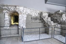 Constantine the great was the first roman emperor to convert to christianity. The Underground Remains Of The Hippodrome Of Constantinople Turkish Archaeological News