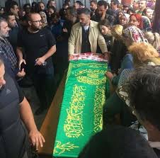 Herkesin içindeki başarma duygusunu açığa çıkaran neslican tay hakkında araştırmalar. Neslican Tay Topraga Verildi Diken