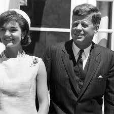 After kennedy's death, she married greek shipping magnate aristotle. Jackie Kennedy Onassis Besuchte Das Weisse Haus Nach Der Ermordung Ihres Mannes Heimlich Der Spiegel