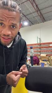 Demetrius Barnett's Instagram, Twitter & Facebook