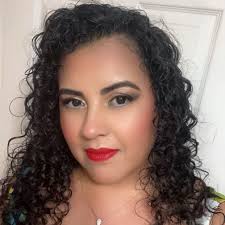 What is self storage? 📦 Self storage provides space for individuals to  rent and store their personal or business items. Unlike full-service  storage services where the customer has limited access to their