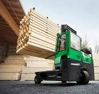 How Multi-Directional Forklifts Improve Warehouse Operations