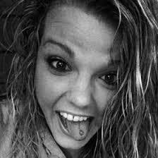 Jennifer Brucker's Instagram, Twitter & Facebook