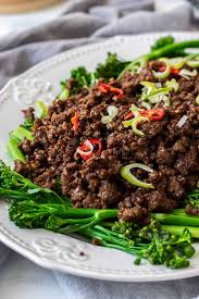 The beef mince gets a flavour boost from red wine and worcestershire sauce, before being topped with creamy check out our easy yet super comforting chilli recipe with beef mince and bone marrow. Crispy Asian Chilli Beef Mince Easy Weeknight Diner Sugar Salt Magic