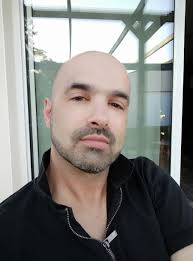 Tony LESAGE, 46 ans (BENON, CHATELAILLON PLAGE)