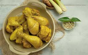 Rebus 500 ml air di panci, lalu masukkan ayam. Ayam Ungkep Recipe