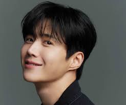 Lights, camera, automation: should robots replace human actors?