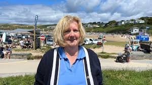 Polzeath beach ranger service is envy of Cornwall - councillor - BBC News