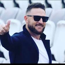 Mark Chambers (@lachambre)